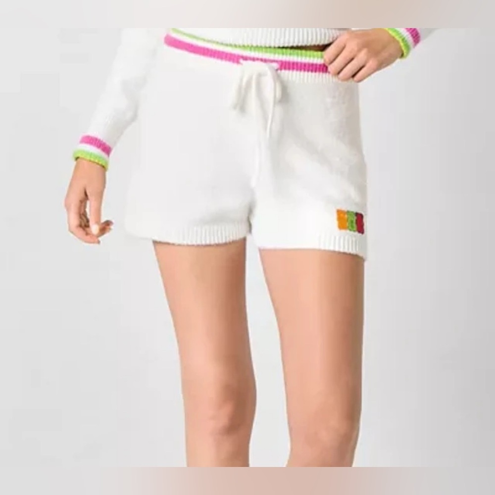 NEW Haribo Juniors White Fuzzy Pull On Sweater Shorts Medium $42